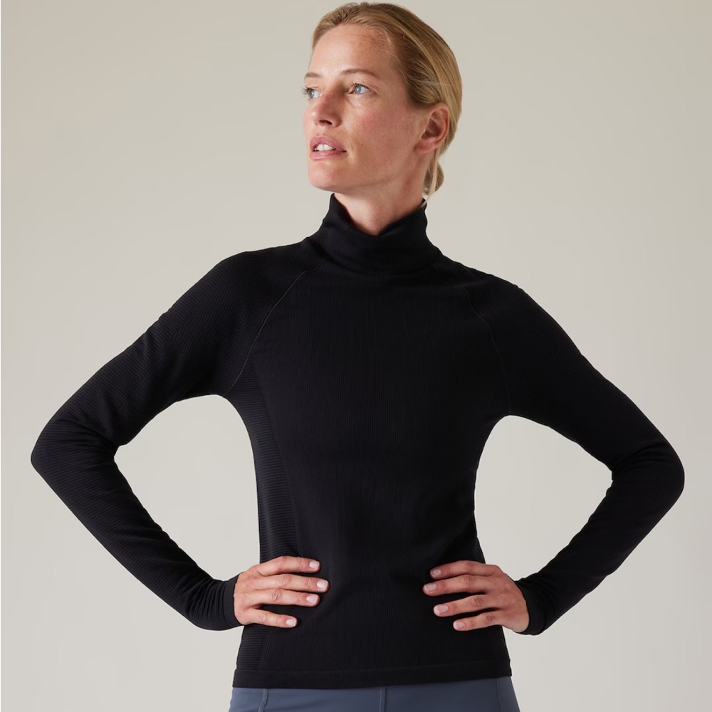 NWT Athleta t-neck top